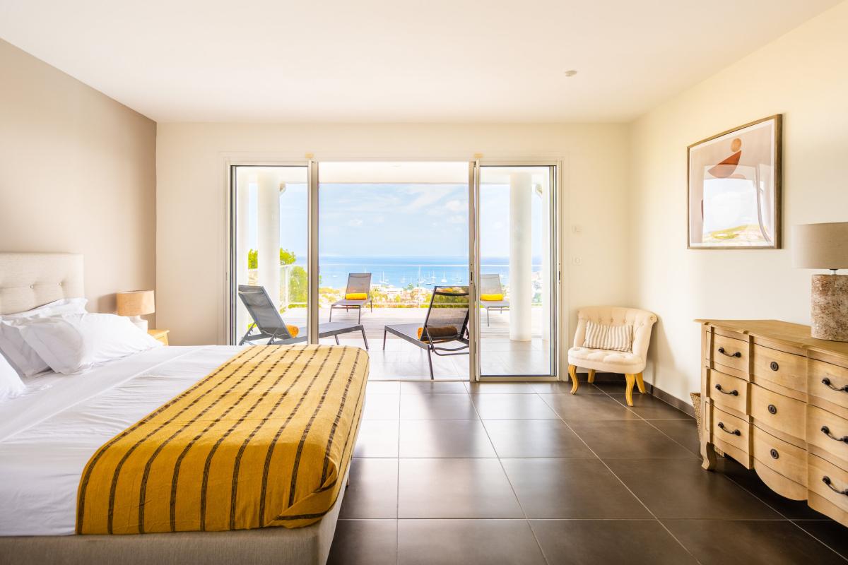 Location villa 4 chambres 8 personnes  -chambre 1 mer